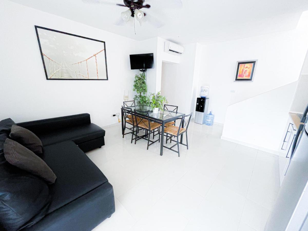 Villas & Apartments Vacation Hotel Rentals Long Term Bavaro Los Corales Punta Cana Bagian luar foto